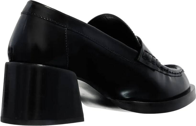 Coach Loafers Natalie Leather Loafer in zwart