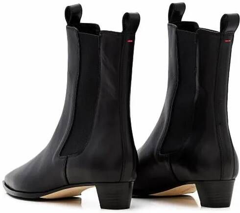 Aeydē Boots Kiki Leather Pointed Toe Boots in zwart