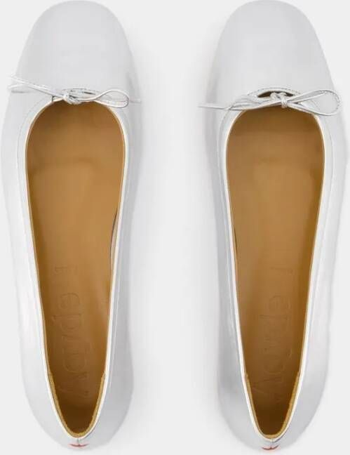 Aeydē Loafers & ballerina schoenen Delfina Ballerinas Leather Silver in wit