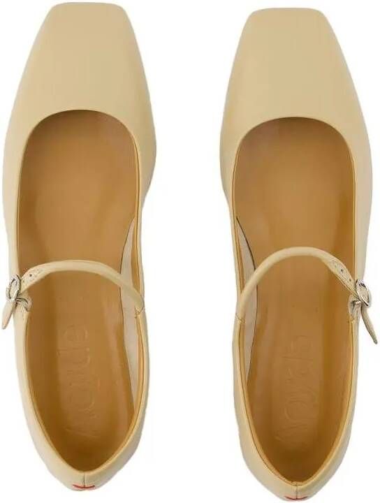 Aeydē Loafers & ballerina schoenen Uma Ballerinas Leather Latte in groen