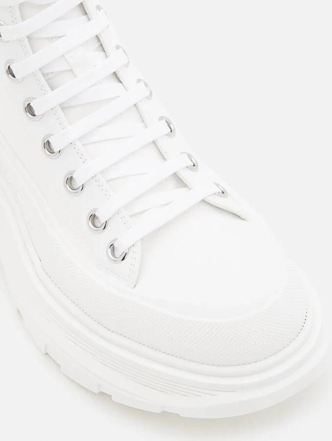 alexander mcqueen Low-Top Sneakers 45MM TREAD SLICK LACE-UP SNEAKERS in wit