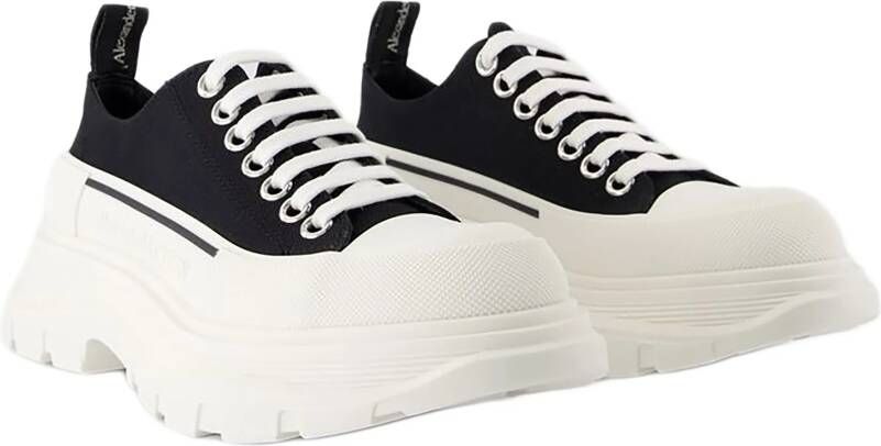 alexander mcqueen Low-Top Sneakers Tread Slick Sneakers Canvas Black White in wit