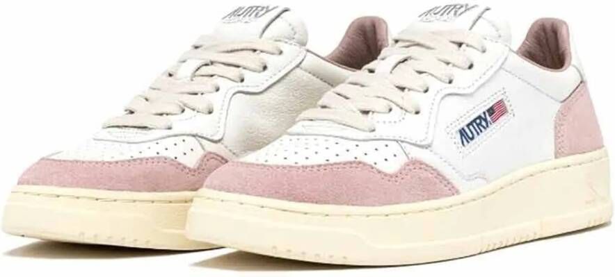 Autry International Low-Top Sneakers baskets medaillees 8 in poeder roze