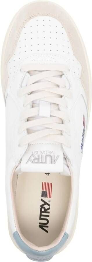 Autry International Low-Top Sneakers baskets medalist low cuir suede bleu in beige