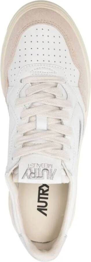 Autry International Low-Top Sneakers White in wit