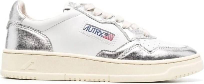 Autry International Low-Top Sneakers White in wit