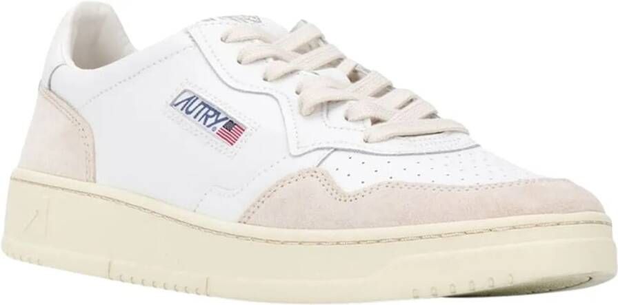 Autry International Low-Top Sneakers White in wit