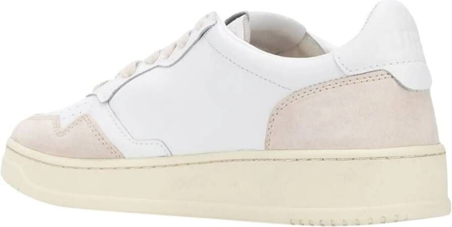 Autry International Low-Top Sneakers White in wit