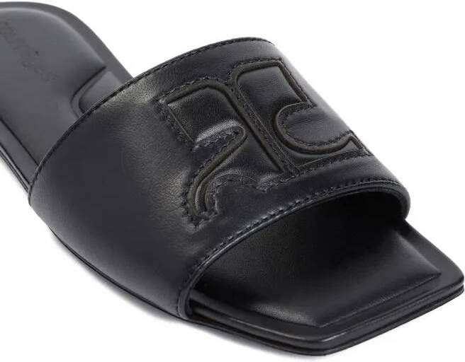 Courrèges Sandalen Courreges Black Leather Ac Slides Sandal in zwart