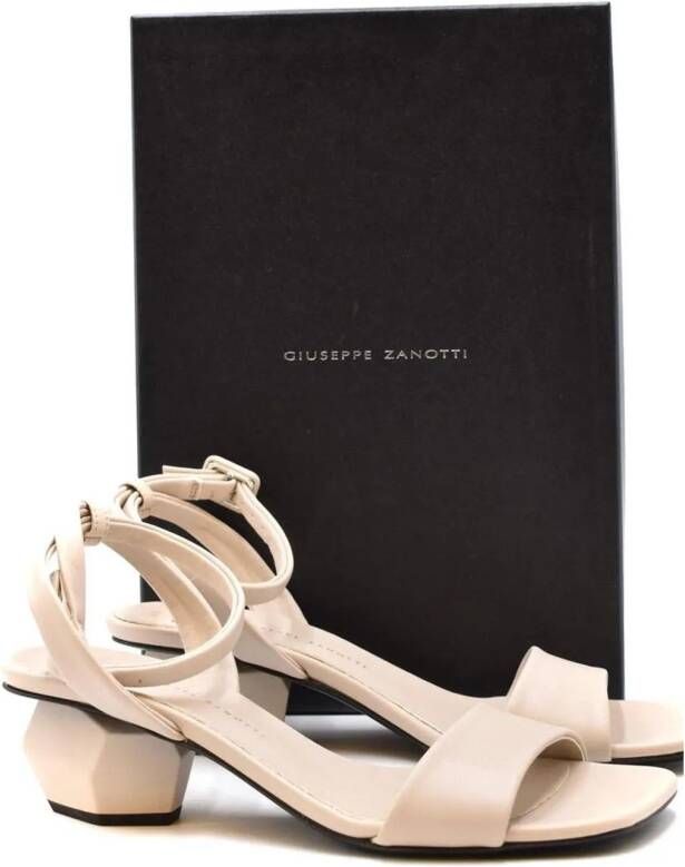 giuseppe zanotti Sandalen Sandals Beige in beige