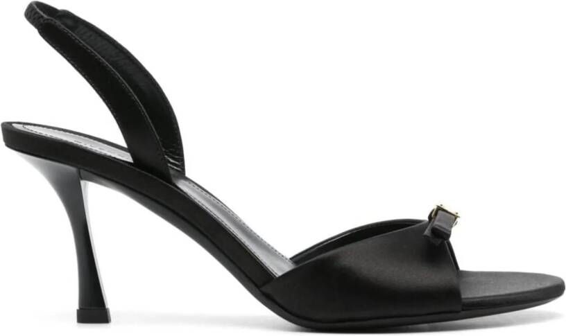 Givenchy Slippers & Mules Sandals Black in zwart