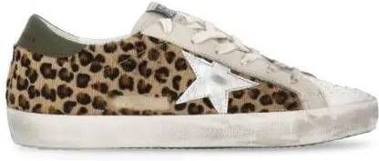 Golden Goose Sneakers Super Star Classic Sneakers in bruin