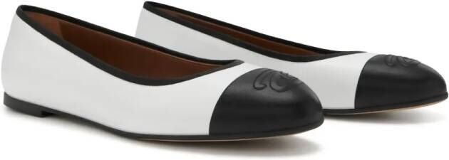 Isabel Bernard Ballerina schoenen Vendôme Ynes White Calfskin Leathe in wit