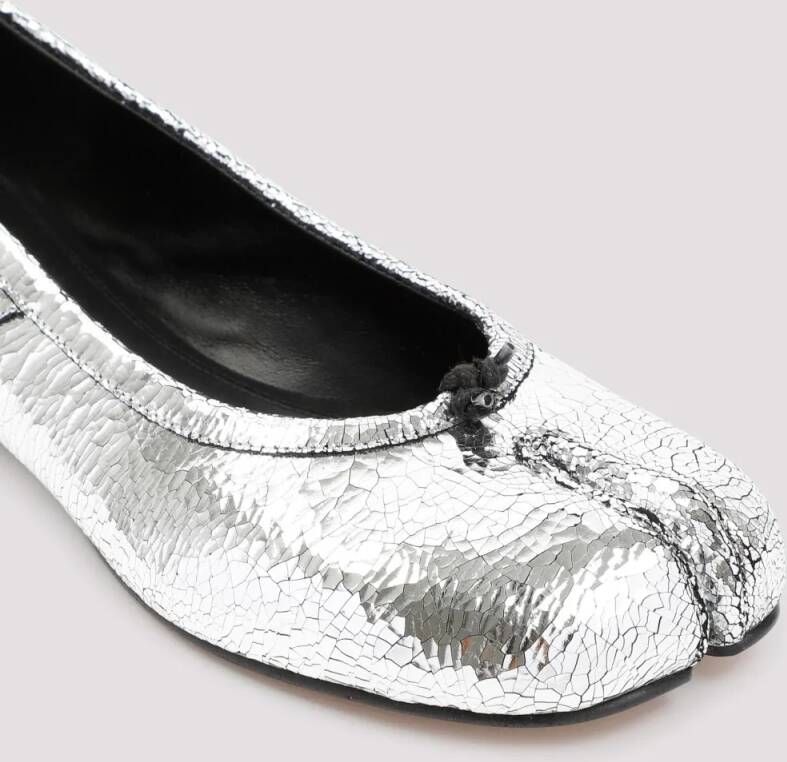 Maison Margiela Loafers & ballerina schoenen Silver Calf Leather Tabi New Ballerina in zilver