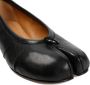 Maison Margiela Loafers & ballerina schoenen Tabi Ballerina in zwart - Thumbnail 2