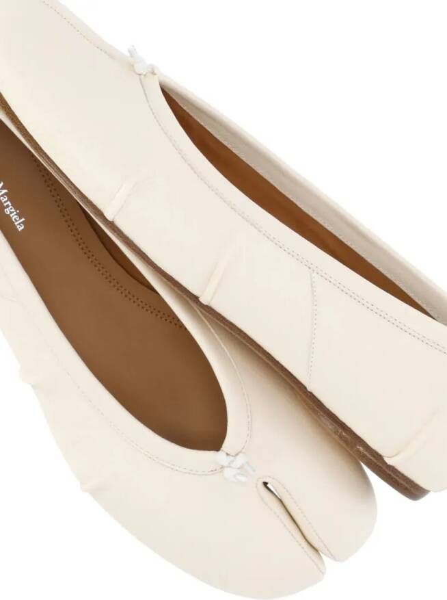 Maison Margiela Tabi Ballerinas in beige