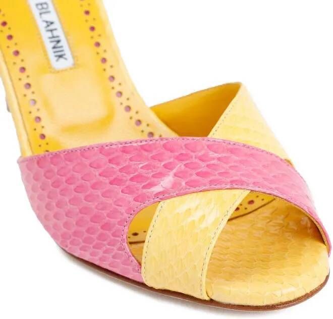 Manolo Blahnik Sandalen Yellow And Pink Mumbi Sandal in tweekleurig