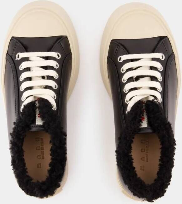 Marni Low-Top Sneakers Lace Pablo Sneakers Leather Black in zwart