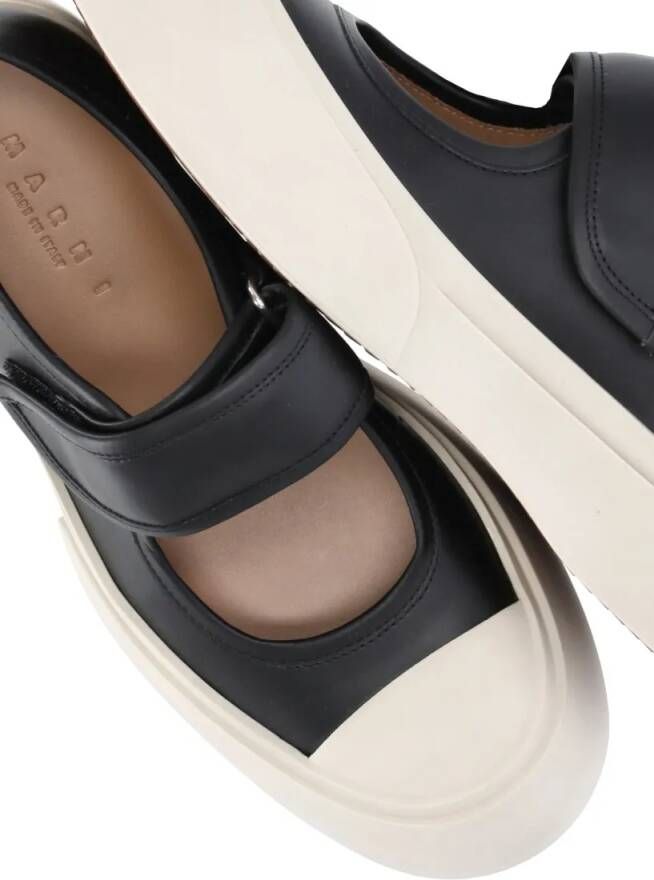 Marni Lage-top sneaker Mary Jane Sneakers in zwart