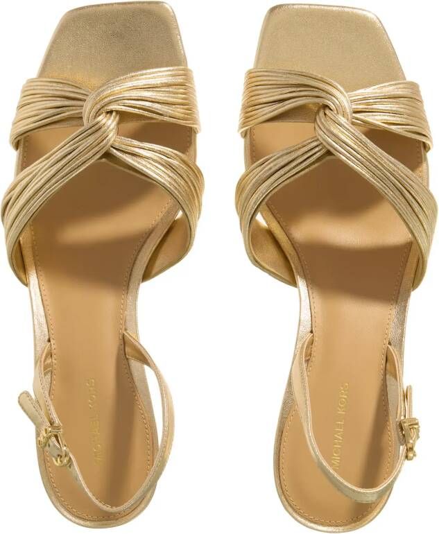 Michael Kors Sandalen Alessia Kitten Sandal in goud