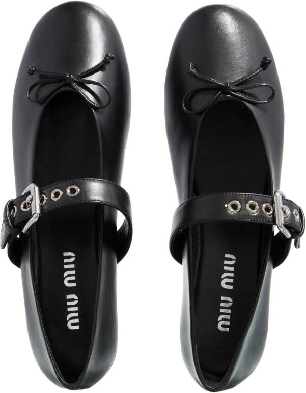 Miu Loafers Bucket And Bow Ballet Flats in zwart