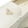 Prada Loafers & ballerina schoenen Logo Detail Loafers in crème - Thumbnail 4