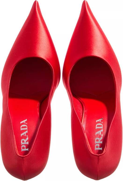 Prada Pumps & high heels Decolette Satin Pumps in rood