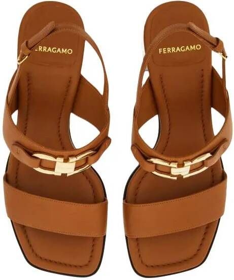 Salvatore Ferragamo Sandalen Brown Gancini Sandals in cognac