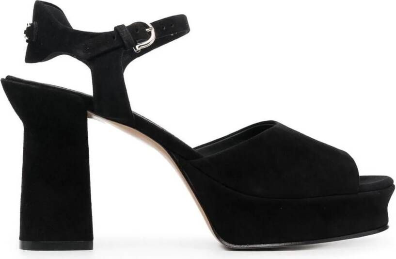 Salvatore Ferragamo Slippers & Mules Sandals Black in zwart