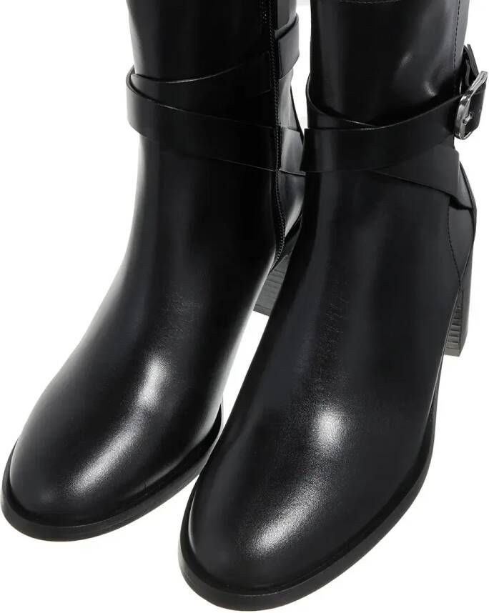 Stuart Weitzman Boots & laarzen Esme Belted Zip Bootie in zwart