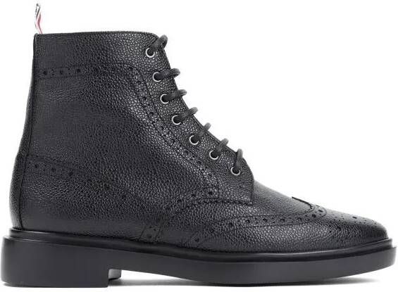 Thom Browne Boots Classic Wingtip Boot in zwart