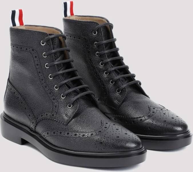 Thom Browne Boots Classic Wingtip Boot in zwart