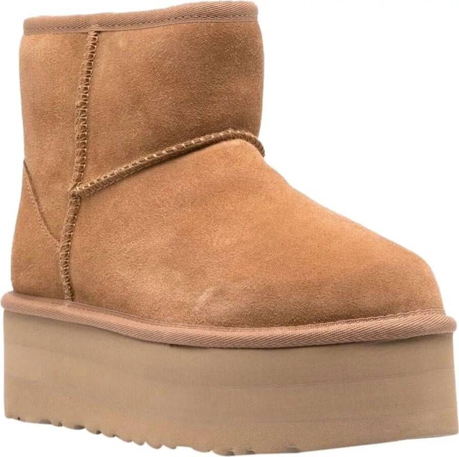 Ugg Boots & laarzen 1134991 CHE MINI PLATFORM in bruin