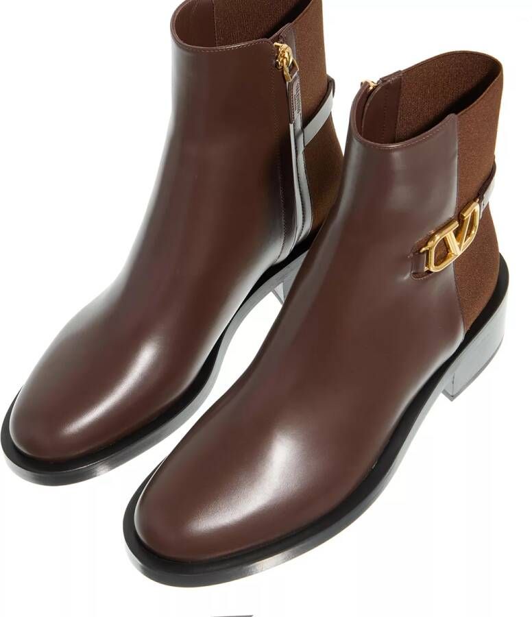 Valentino Garavani Boots & laarzen Ankle Boots in bruin