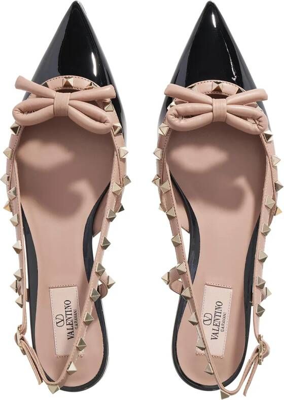 Valentino Garavani Loafers & ballerina schoenen Rockstud Bow T.05 Ballerina in zwart