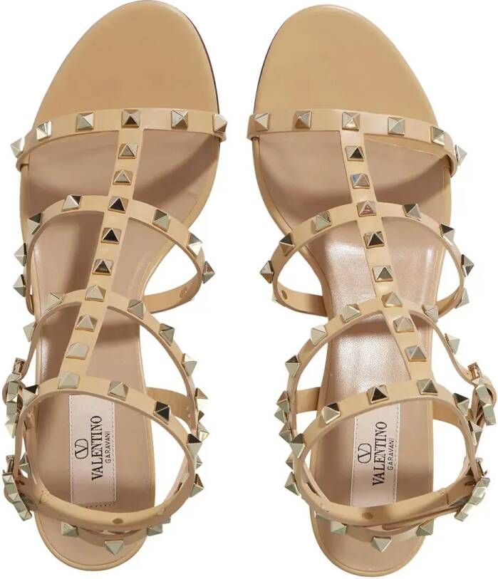 Valentino Garavani Sandalen Rockstud Sandals in beige