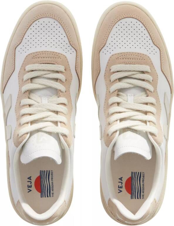 Veja Sneakers V-90 O.T. Leather in beige