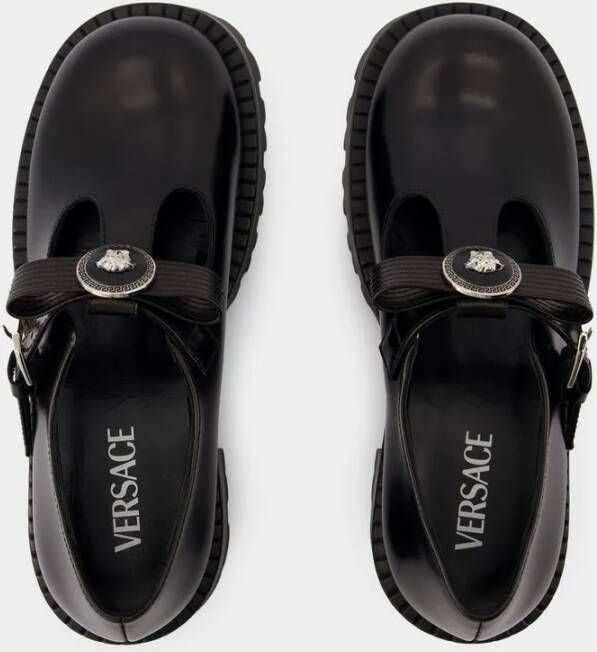 Versace Loafers & ballerina schoenen Derbies Leather Black in zwart