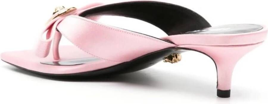 Versace Slippers & Mules Sandals Pink in poeder roze