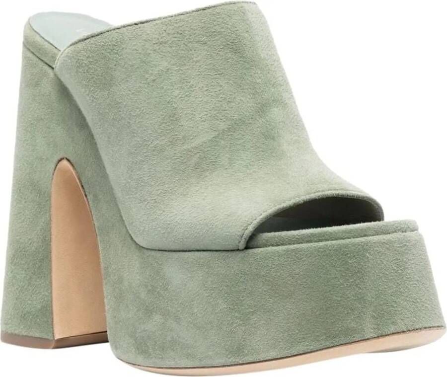 Vic Matié Slippers & Mules Sandals Green in groen