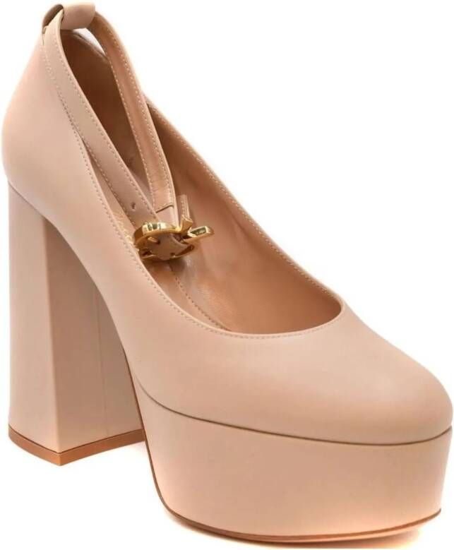 Gianvito Rossi Hoge hakken Decollete Beige in beige