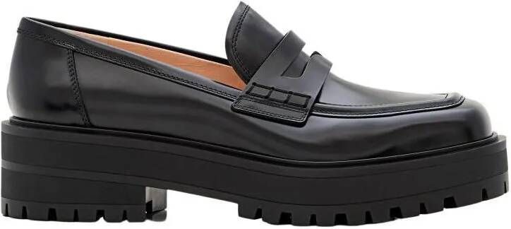 Gianvito Rossi Leather Loafer in zwart