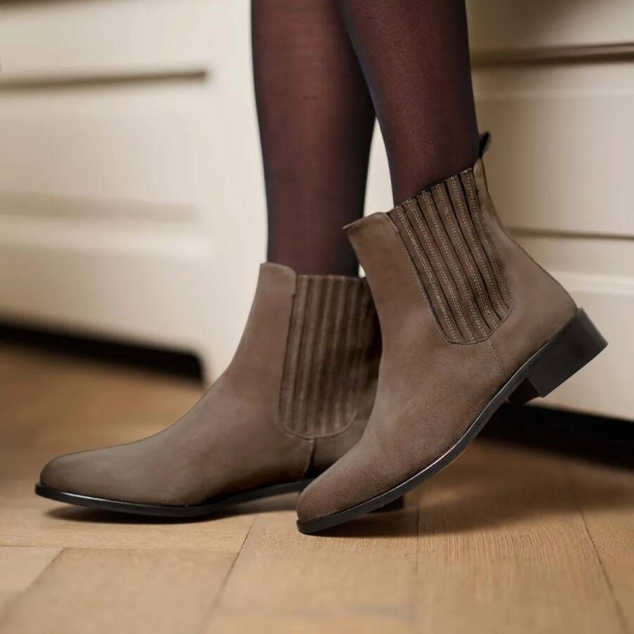 Isabel Bernard Enkellaarzen Vendôme damen Chelsea Boots Taupe I in taupe