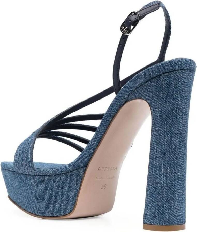 Le Silla Slippers & Mules Sandals Blue in blauw