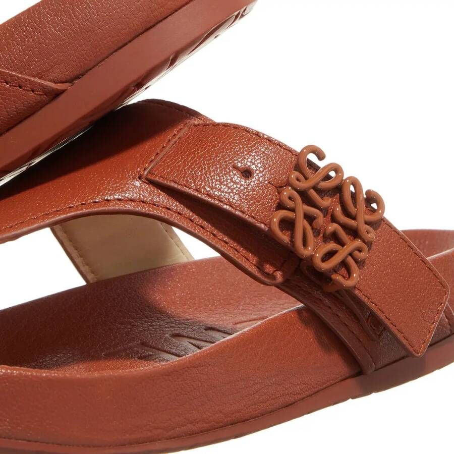 Loewe Sandalen Ease Sandal in bruin