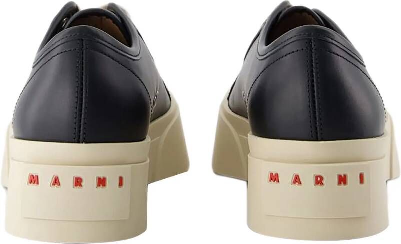 Marni Low-Top Sneakers Laced Up Sneakers Leather Black in zwart