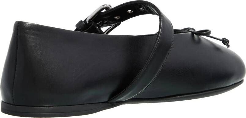 Miu Loafers & ballerina schoenen Bucket And Bow Ballet Flats in zwart