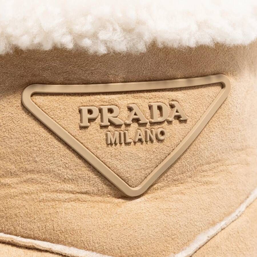 Prada Boots & laarzen Blow Shearling Boot in beige