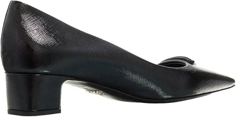 Prada Hoge hakken Saffiano Leather Pumps in zwart