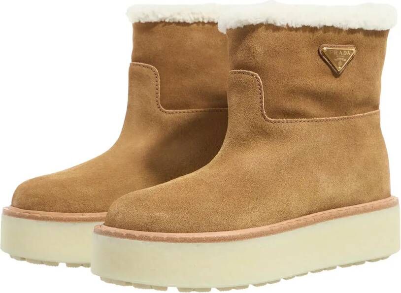 Prada Winterlaarzen Sheepskin Suede Ankle Boots in bruin